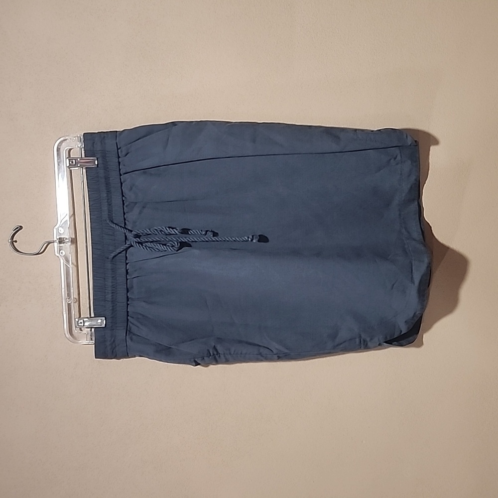 LOFT gray skirt